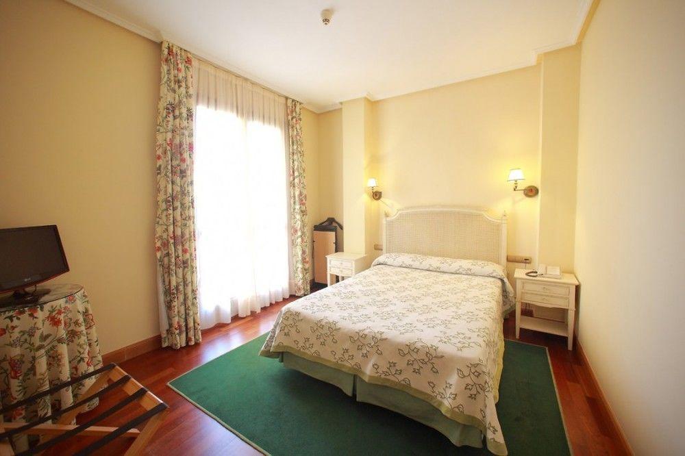 Hotel Modus Vivendi Sopelana Buitenkant foto