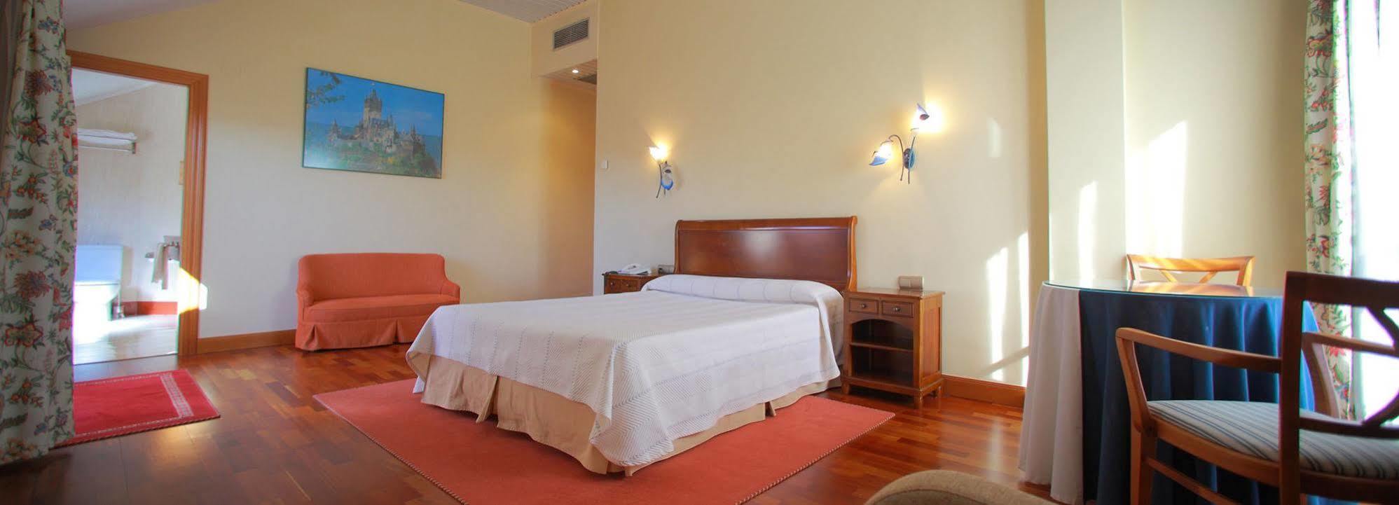 Hotel Modus Vivendi Sopelana Buitenkant foto